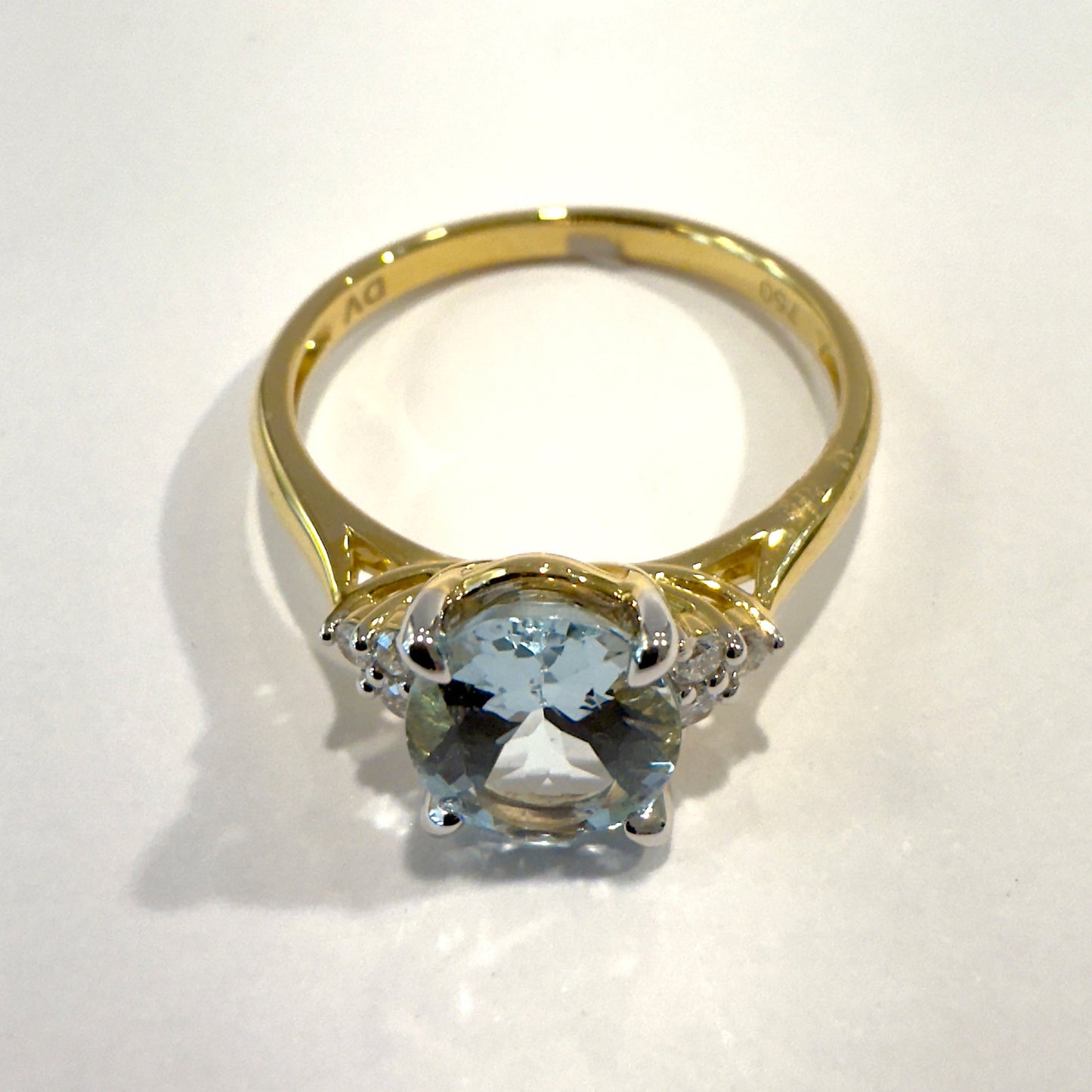 Diamond and aquamarine ring