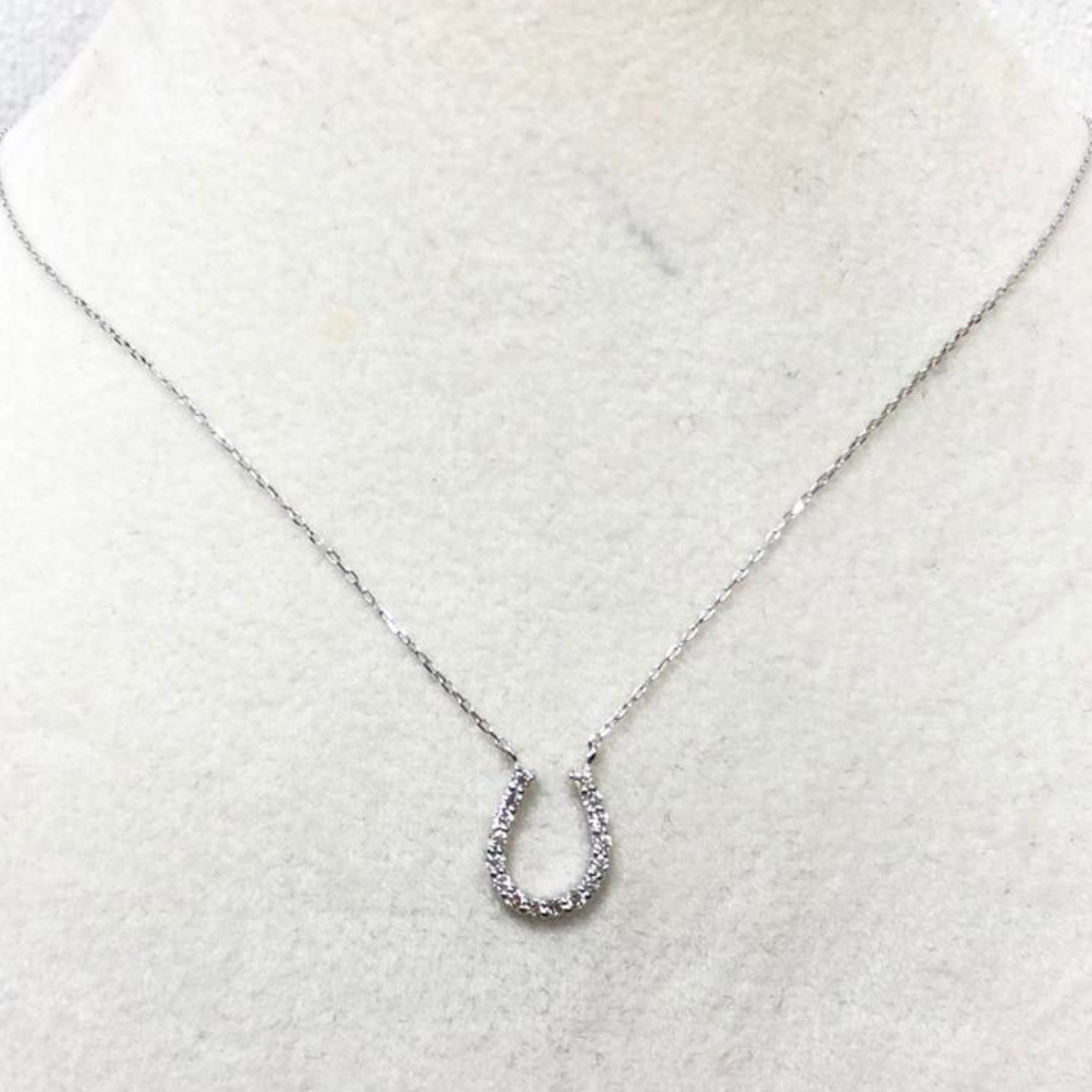 18K White Gold Horse Shoe Necklace with 0.10ct Diamonds