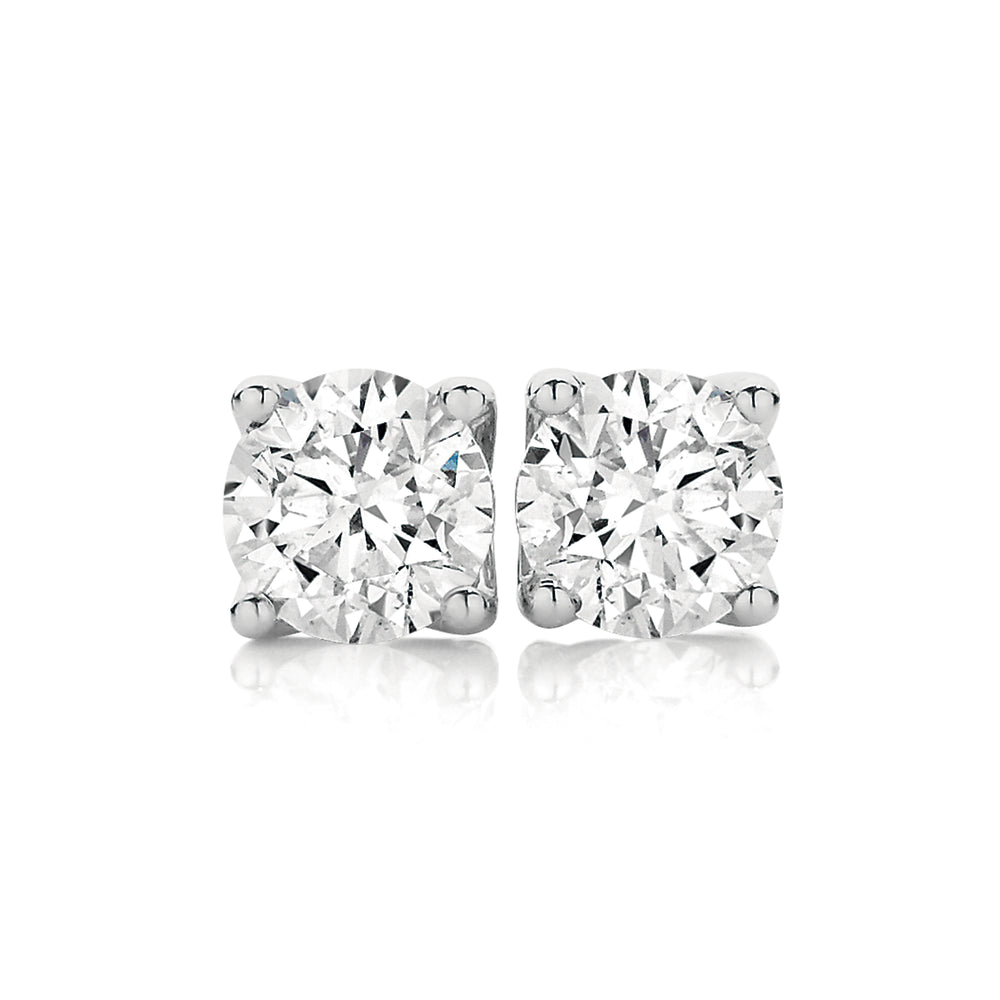 18K White Gold Stud Earrings Set with 0.2ct Diamonds