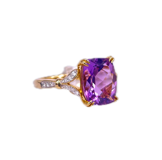 9K Yellow Gold Ring with Natural Amethyst & Diamonds